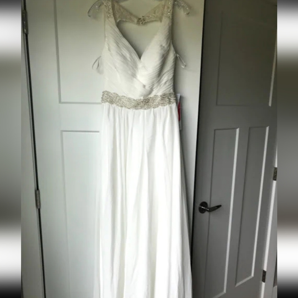 Elegant White Lace Trim Dress - Picture 4 of 12